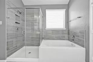 8318 Erasmus Landing Ct, Houston, TX 77044 - Photo 15