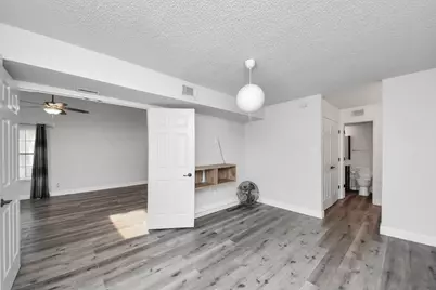 11917 Bob White Drive #14-879, Houston, TX 77035 - Photo 5