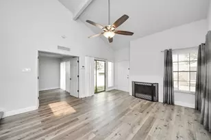 11917 Bob White Dr, Houston, TX 77035 - Photo 13