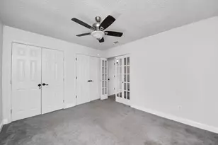 11917 Bob White Dr, Houston, TX 77035 - Photo 19