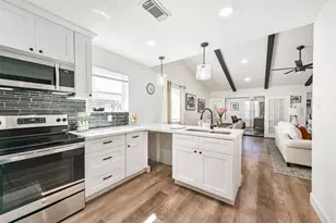 16510 Blackhawk Blvd, Friendswood, TX 77546 - Photo 11