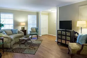 10220 Memorial Dr, Houston, TX 77024 - Photo 11