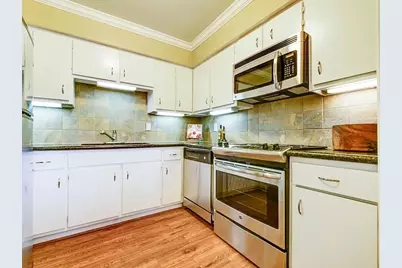 10220 Memorial Drive #B89, Houston, TX 77024 - Photo 5