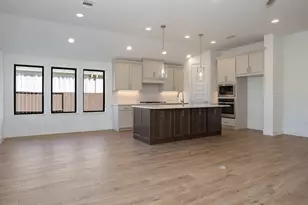 5703 Bobwhite Trl, Manvel, TX 77578 - Photo 3