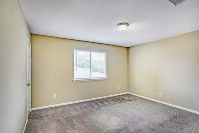 11126 31st Avenue N, Texas City, TX 77591 - Photo 13