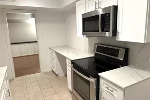 359 N Post Oak Ln, Houston, TX 77024 - Photo 9