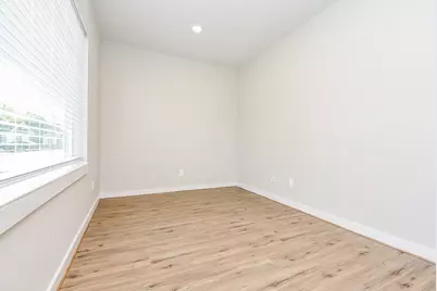 10317 Lake Road #10C, Houston, TX 77070 - Photo 5