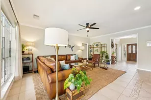 2202 Castle Bay Dr, League City, TX 77573 - Photo 9