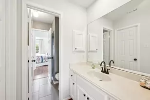 2202 Castle Bay Dr, League City, TX 77573 - Photo 33