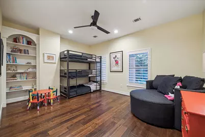 4102 Woodbriar Court, Sugar Land, TX 77479 - Photo 29