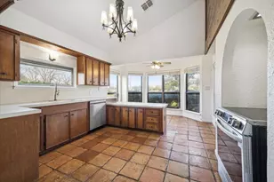 1203 Half Moon Dr, Wharton, TX 77488 - Photo 11