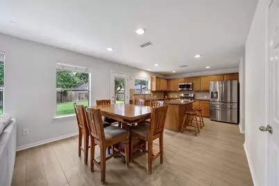 18 Orchid Grove Place, The Woodlands, TX 77385 - Photo 9