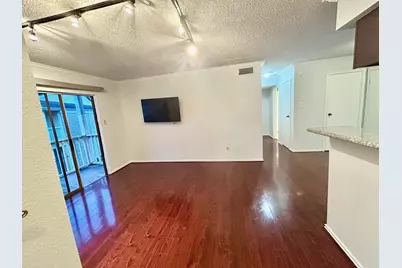 2750 Holly Hall Street #1014, Houston, TX 77054 - Photo 5