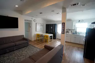 4027 Surf Dr, Galveston, TX 77554 - Photo 7