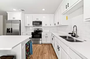 602 Main St, Greenville, TX 75401 - Photo 9