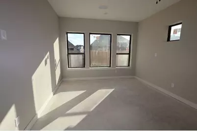 12327 Sweet Gum Drive, Mont Belvieu, TX 77523 - Photo 11