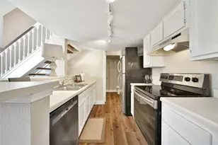 2300 Old Spanish Trail, Houston, TX 77054 - Photo 9