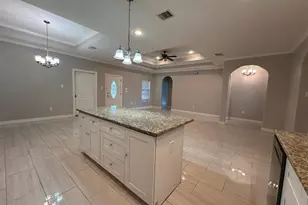 6385 Highpoint Ave, Beaumont, TX 77708 - Photo 5