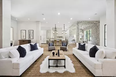 11 River Circle, Houston, TX 77063 - Photo 5