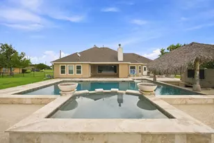 8999 Water Point Dr, Beach City, TX 77523 - Photo 39