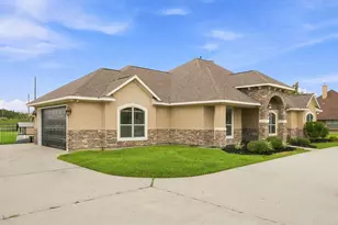 8999 Water Point Dr, Beach City, TX 77523 - Photo 5