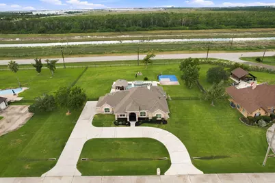 8999 Water Point Drive, Beach City, TX 77523 - Photo 43