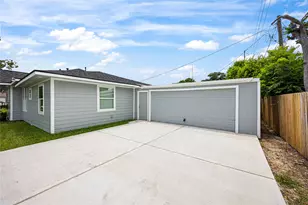 6333 Iron Rock St St, Houston, TX 77087 - Photo 21