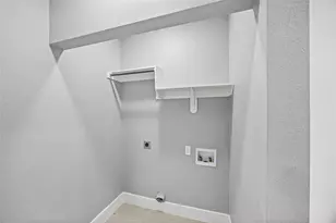 6333 Iron Rock St St, Houston, TX 77087 - Photo 17