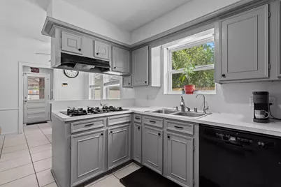 15306 Corona Del Mar Drive, Houston, TX 77083 - Photo 13