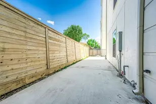 5733 Winsome Ln, Houston, TX 77057 - Photo 31