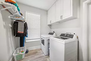 830 Silvergate Dr, Houston, TX 77079 - Photo 31