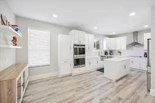 830 Silvergate Dr, Houston, TX 77079 - Photo 15