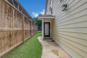3816 Brandt St, Houston, TX 77006 - Photo 5