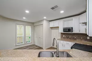 3816 Brandt St, Houston, TX 77006 - Photo 21