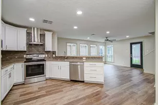 3816 Brandt St, Houston, TX 77006 - Photo 19