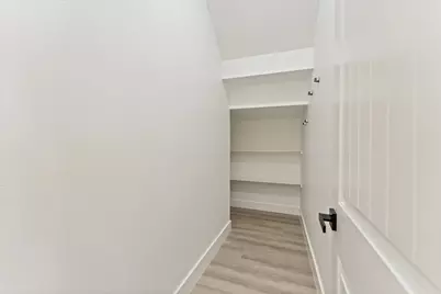 723 E 37th Street, Houston, TX 77022 - Photo 13