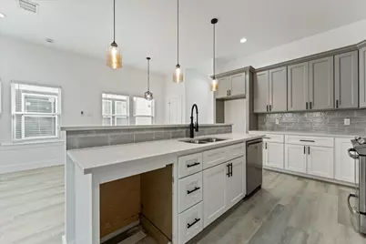 723 E 37th Street, Houston, TX 77022 - Photo 15