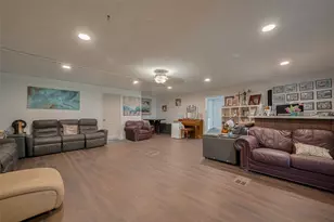 2316 Green Meadows Dr, Sealy, TX 77474 - Photo 5