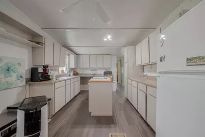 2316 Green Meadows Drive, Sealy, TX 77474 - Photo 15