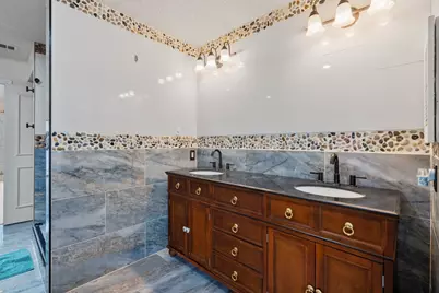 13051 Meadowline Drive, Houston, TX 77082 - Photo 21