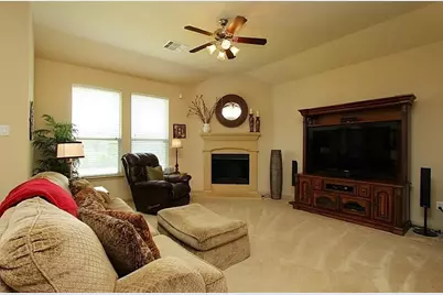 18907 Cove Pointe Dr Drive, Cypress, TX 77433 - Photo 11