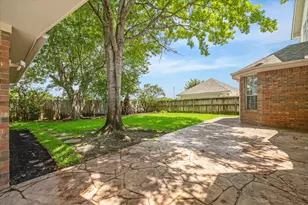 2715 Oakland Dr, Sugar Land, TX 77479 - Photo 31