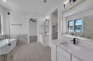 3211 Royal Oaks Holw Ln, Houston, TX 77082 - Photo 21