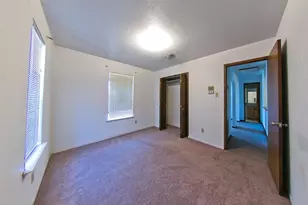 8435 Sterlingshire St, Houston, TX 77078 - Photo 23