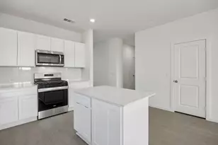 406 Point Nemo St, Crosby, TX 77532 - Photo 5