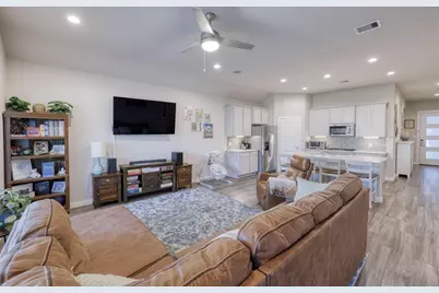 10026 Angelina Woods Lane, Conroe, TX 77384 - Photo 9