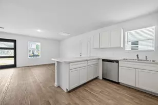 16478 Valerie Marie Pl, Conroe, TX 77306 - Photo 3