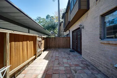 11711 Memorial Drive #621, Houston, TX 77024 - Photo 27