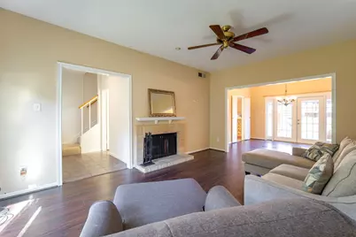 11711 Memorial Drive #621, Houston, TX 77024 - Photo 5