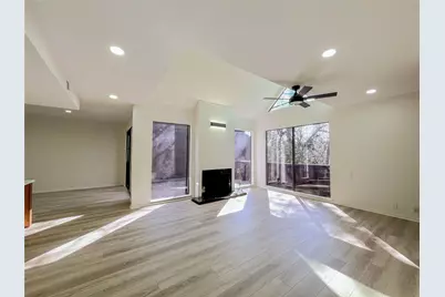 238 Litchfield Lane, Houston, TX 77024 - Photo 9